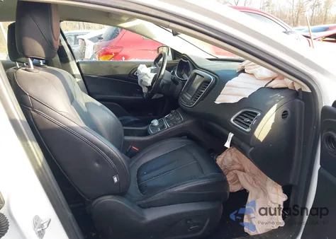 2016 Chrysler 200 Limited Platinum from USA, damaged, VIN 1C3CCCAB2GN179925